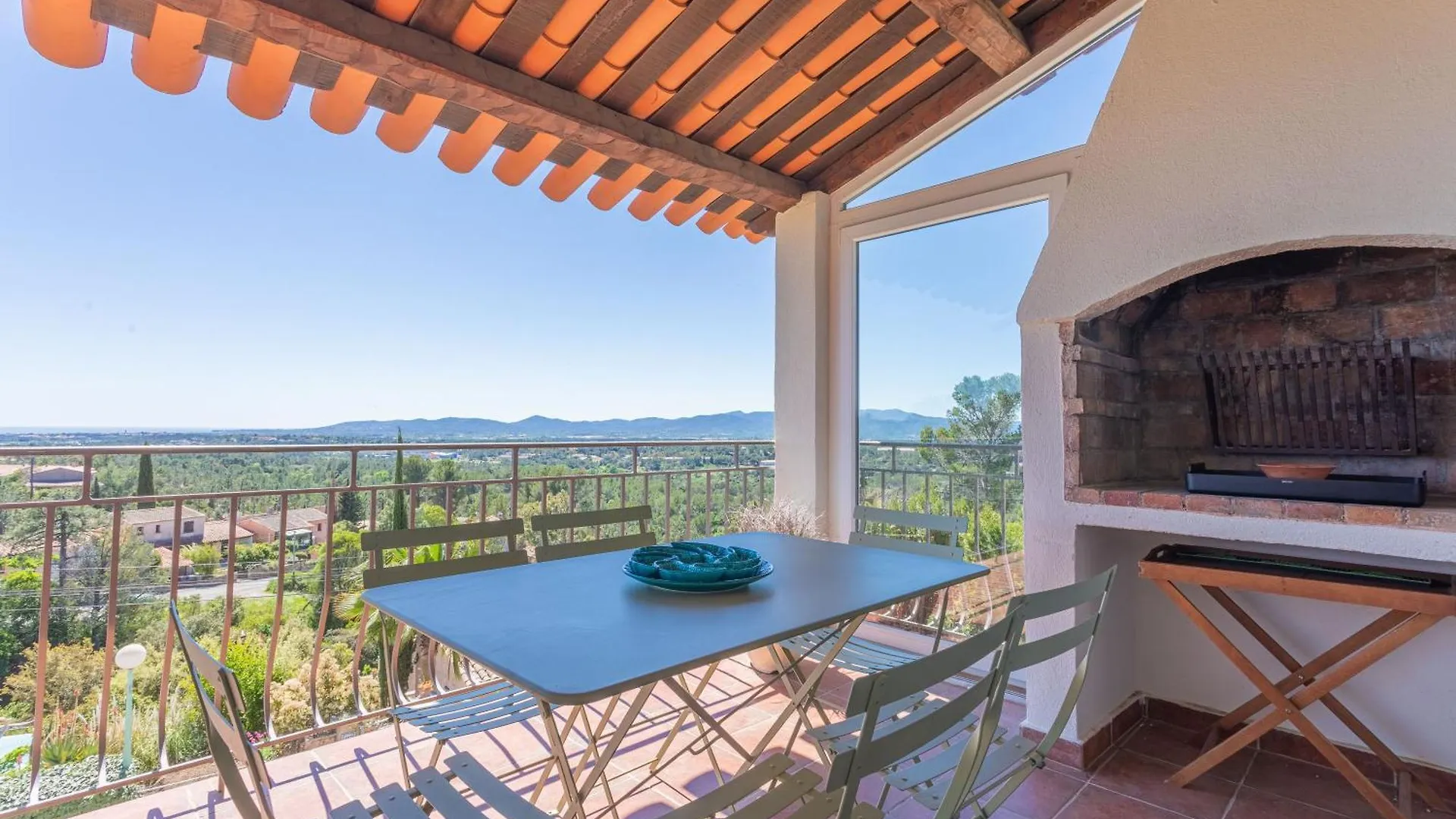 Villa Agachelo Avec Piscine Frejus